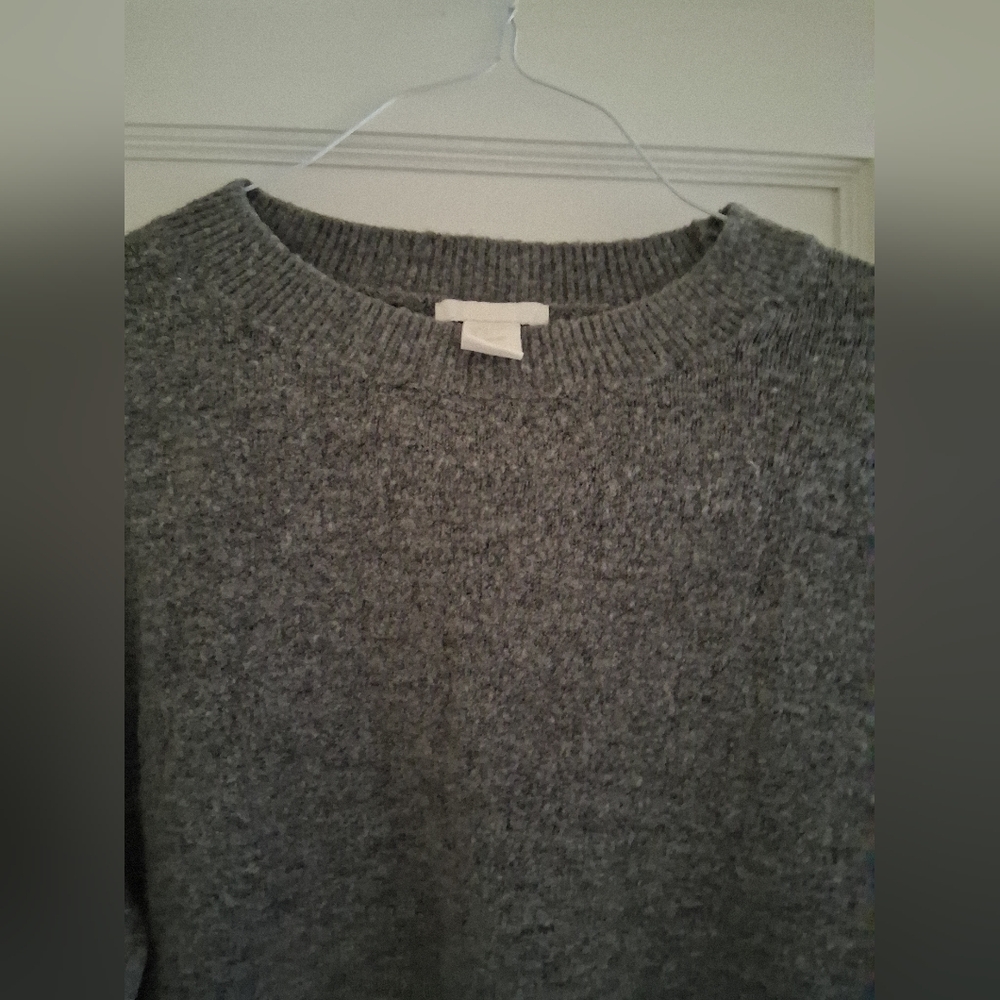 Gray H and M Sweater - Picture 6 of 6